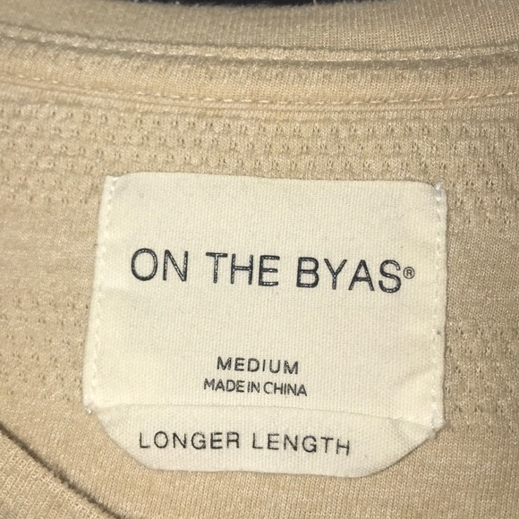 Pac-sun t-shirt by On The Byas. - Picture 2 of 4